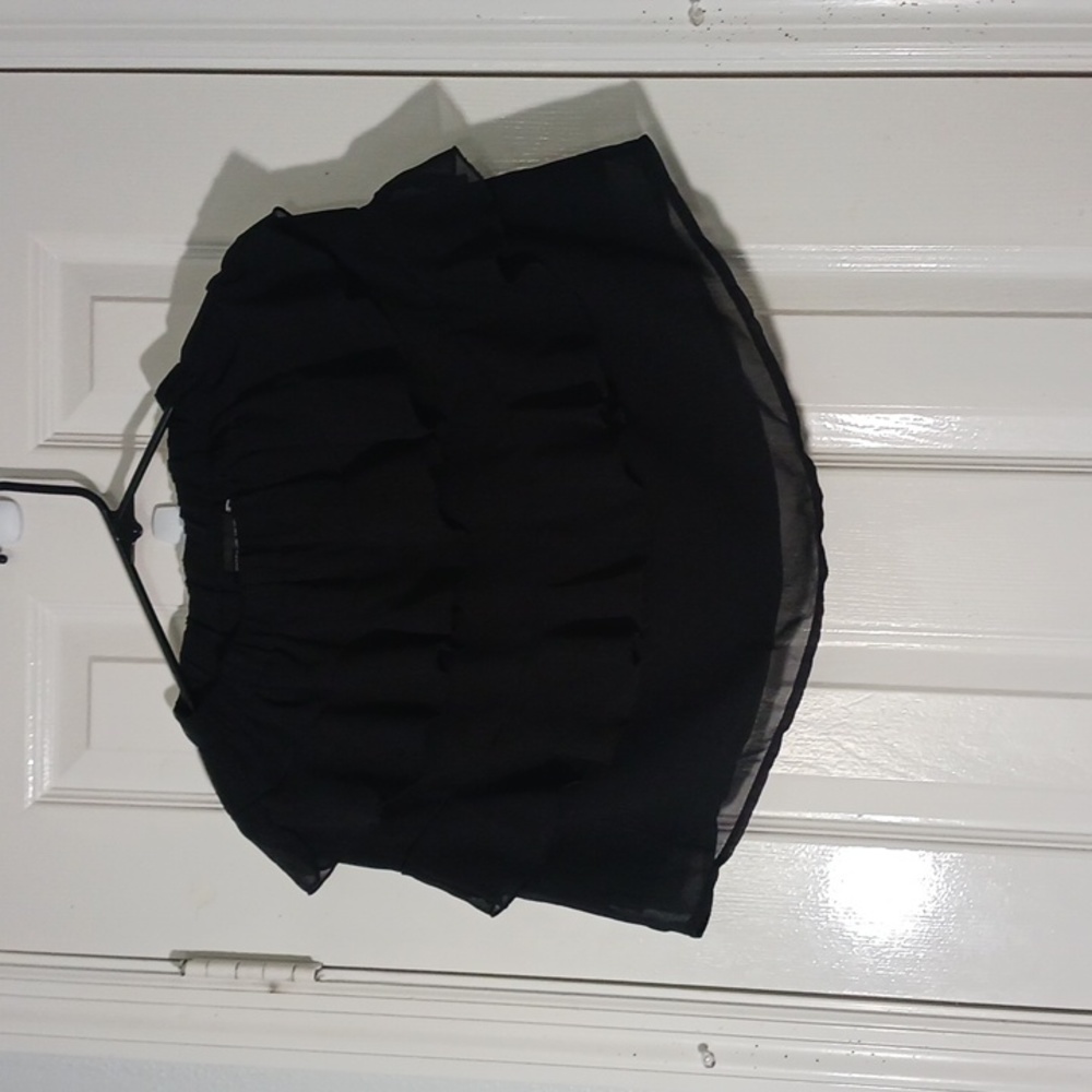 PrettyLittleThing Layered Flowy Skirt With See-Through Fabric